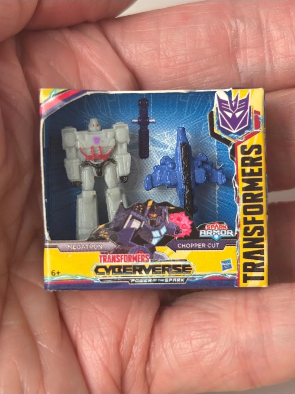 Hasbro Transformers Cyberverse Mini Figure with Blue Accessories - Gray & Blue
